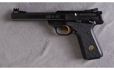 Browning ~ Buck Mark ~ .22 LR