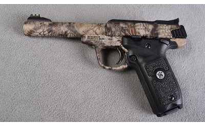 Smith & Wesson ~ SW22 Victory ~ .22 LR