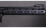 Smith & Wesson ~ M&P15-22 ~ .22 Long Rifle - 4 of 10