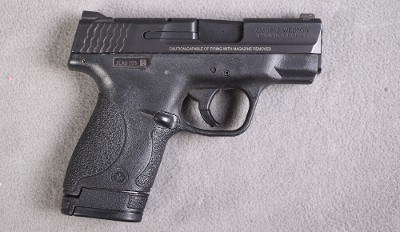 Smith & Wesson ~ M&P 9 Shield ~ 9mm