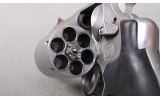 Smith & Wesson ~ 629-6 Performance Center ~ .44 Magnum - 3 of 4