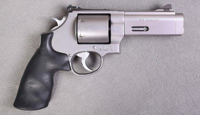 Smith & Wesson ~ 629-6 Performance Center ~ .44 Magnum