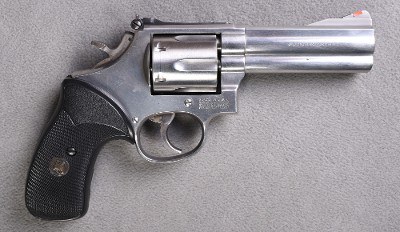 Smith & Wesson ~ Model 686-4 ~ .357 Magnum