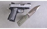 Magnum Research ~ MR1911UTT ~ .45 ACP - 5 of 5