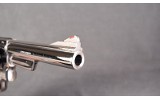 Smith & Wesson ~ John Taffin Model 57 ~ .41 Remington Magnum - 7 of 12