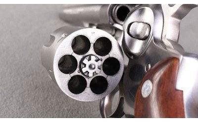 Ruger ~ Redhawk ~ .44 Magnum - Image 3 of 11