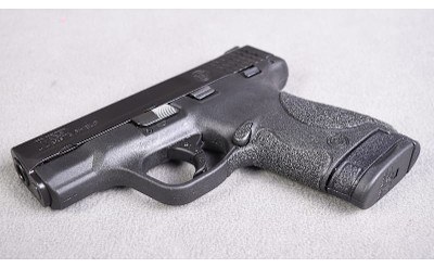 Smith & Wesson ~ M&P9 Shield ~ 9mm - Image 3 of 4