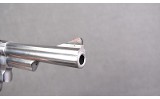 Smith & Wesson ~ Model 629-6 ~ .44 Magnum - 5 of 9