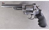 Smith & Wesson ~ Model 629-6 ~ .44 Magnum - 2 of 9