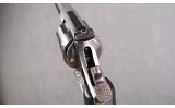 Smith & Wesson ~ Model 629-6 ~ .44 Magnum - 7 of 9