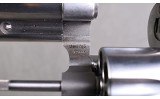 Smith & Wesson ~ Model 629-6 ~ .44 Magnum - 4 of 9