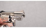 Smith & Wesson ~ Model 19-5 ~ .357 Magnum - 5 of 11