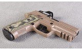 SIG Sauer ~ P320 Custom Works ~ 9mm - 4 of 4
