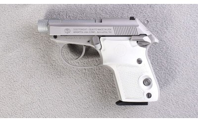 Beretta ~ 3032 Tomcat ~ .32 Auto - Image 2 of 4