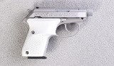Beretta ~ 3032 Tomcat ~ .32 Auto - Image 1 of 4