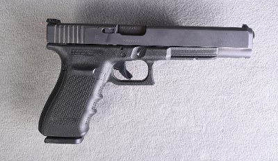 Glock ~ 40 Gen 4 ~ 10mm - Image 1 of 2