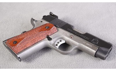Springfield Armory ~ V10 Ultra Compact ~ .45 Auto - Image 4 of 6