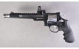 Smith & Wesson ~ Model 629-7 ~ .44 Magnum - Image 2 of 10