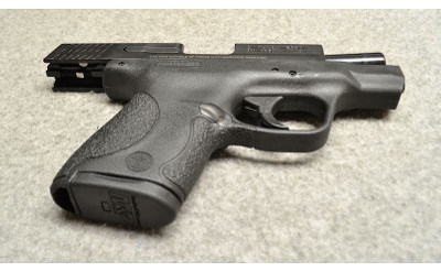 Smith & Wesson ~ M&P 9 Shield ~ 9mm Luger - Image 5 of 6