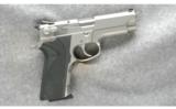 Smith & Wesson Model 4006 Pistol .40 - 1 of 2