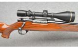 Weatherby Mark V Deluxe in 300 Wby Mag - 2 of 7