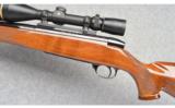 Weatherby Mark V Deluxe in 340 Wby Mag - 4 of 7