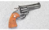 Colt Diamondback in 38 Special - 1 of 3