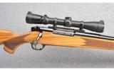 Weatherby Mark V Deluxe Custom in 460 Wby - 2 of 9