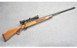 Weatherby Mark V Deluxe Custom in 460 Wby - 1 of 9