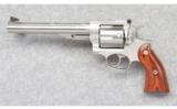Ruger Redhawk in 44 Magnum - 2 of 4