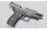 Sig Sauer P226 M25 in 9mm Para - 4 of 5