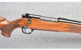Weatherby Mark V Deluxe in 300 Wby Mag - 2 of 8