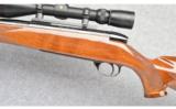 Weatherby Mark V Deluxe in 340 Wby Mag - 4 of 7