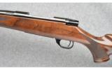 Weatherby Vanguard Deluxe in 300 Wby Mag - 4 of 7