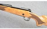 Winchester Model 70 Super Grd Maple in .30-06 - 4 of 8