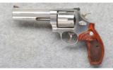 Smith & Wesson Model 629-5 Classic in 44 Mag - 2 of 4