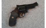 Smith & Wesson Model 29-10 44 Magnum - 1 of 2