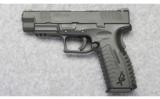 Springfield Armory XDm-40 in 40 S&W - 2 of 4