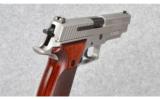 Sig Sauer P226 Elite in 9mm Luger - 4 of 5