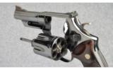 Smith & Wesson Model 29-2 in 44 Magnum - 5 of 6