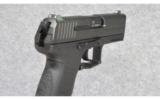 Heckler & Koch ~ P2000 ~ 40 S&W - 3 of 4