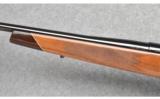 Weatherby ~ Mark V Deluxe ~ 300 Wby Mag - 7 of 9