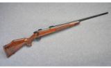 Weatherby ~ Mark V Deluxe ~ 270 Wby Mag - 1 of 9