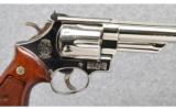 Smith and Wesson ~ Model 57 ~ 41 Magnum - 5 of 5