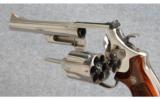 Smith & Wesson ~ Model 29-2 ~ 44 Magnum - 3 of 4