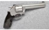 Smith & Wesson ~ 629-4 Euro-Sport ~ 44 Magnum - 1 of 5