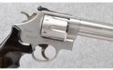 Smith & Wesson ~ 629-4 Euro-Sport ~ 44 Magnum - 4 of 5