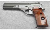 Beretta ~ Model 76 ~ 22 Long Rifle - 2 of 4