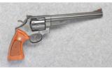 Smith & Wesson ~ Model 57 ~ 41 Magnum - 1 of 5