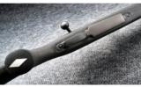 Weatherby ~ Mark V ~ .340 Wby Mag - 4 of 11